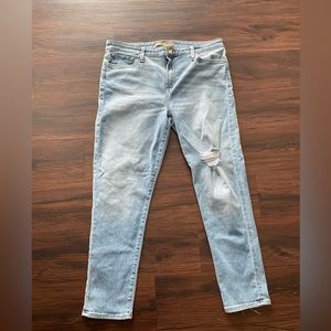 Joe's Flawless The Icon Mid Rise Skinny Crop. Size 33